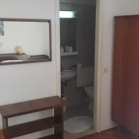And Mery Apartment