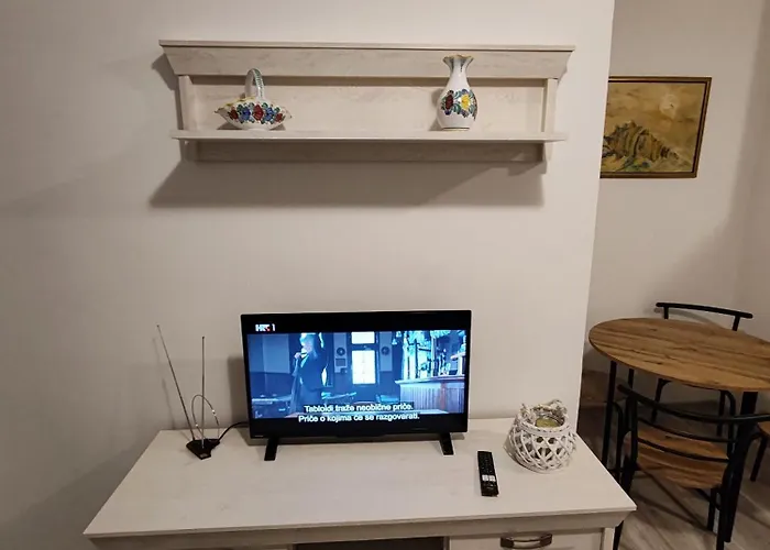 Apartment And Mery Banjol