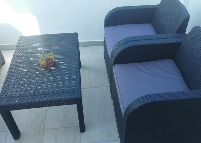 And Mery Apartment *